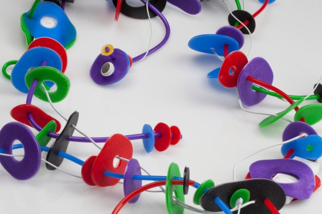 Sharon Fitness 2 a touch of yellow